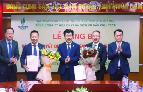 PVChem công bố và trao quyết định bổ nhiệm hai Phó Tổng Giám đốc